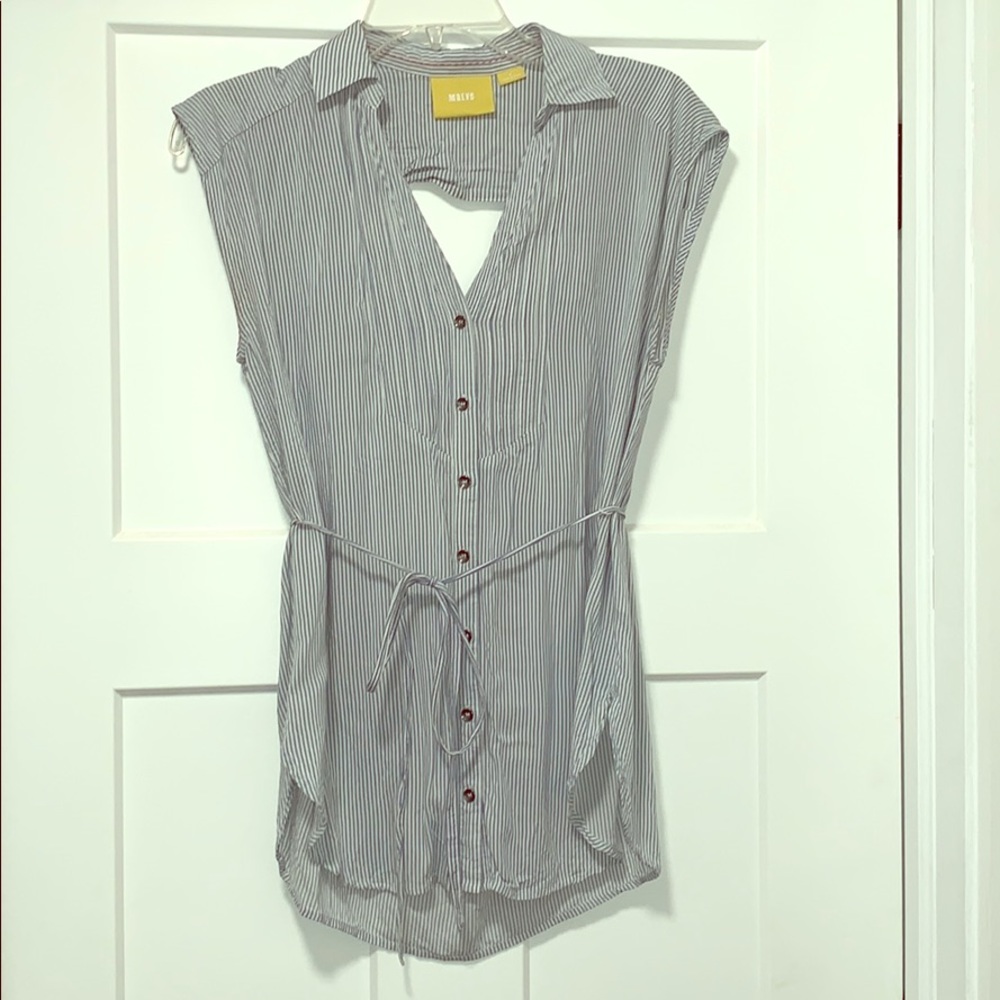 Maeve sleeveless button down